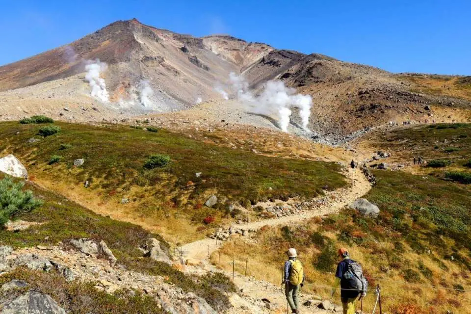 Trải nghiệm đi bộ đường dài Asahidake ngắm cảnh mùa thu Hokkaido