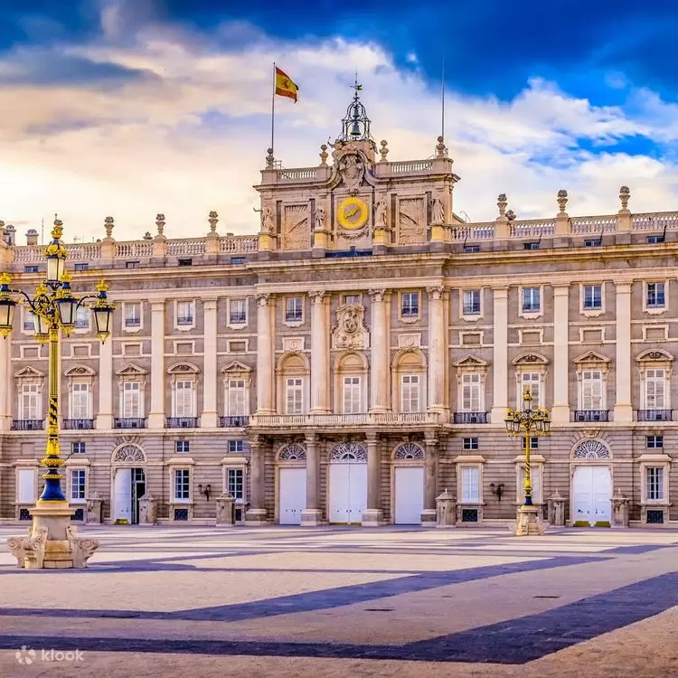 KHÁM PHÁ CHÂU ÂU 3 NƯỚC:  PHÁP – THỤY SĨ – Ý – VATICAN