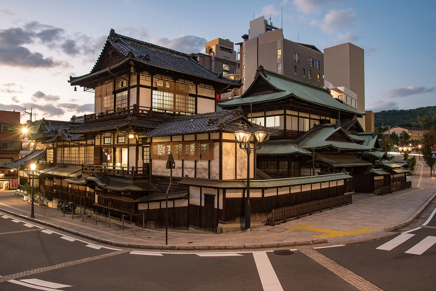 Tết Tây Xứ Phù Tang – Trượt Tuyết: MATSUYAMA – HIROSHIMA – OKAYAMA – KOBE