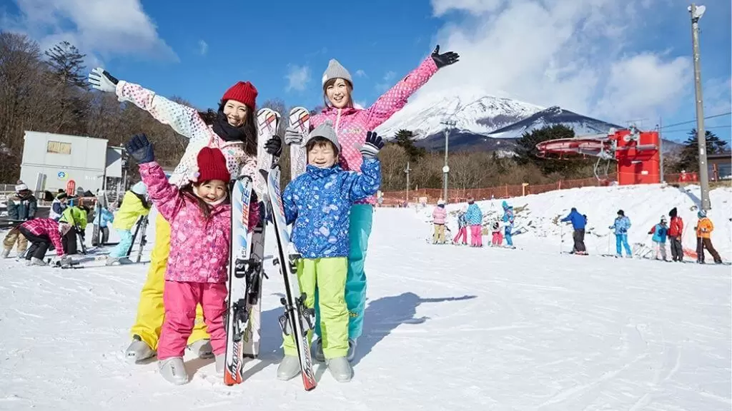 CUNG ĐƯỜNG CỔ TÍCH – 24 TẾT (VNA): TRƯỢT TUYẾT 6N5Đ