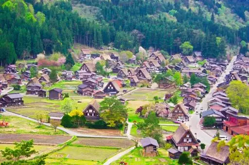 Làng cổ tích Shirakawa-go