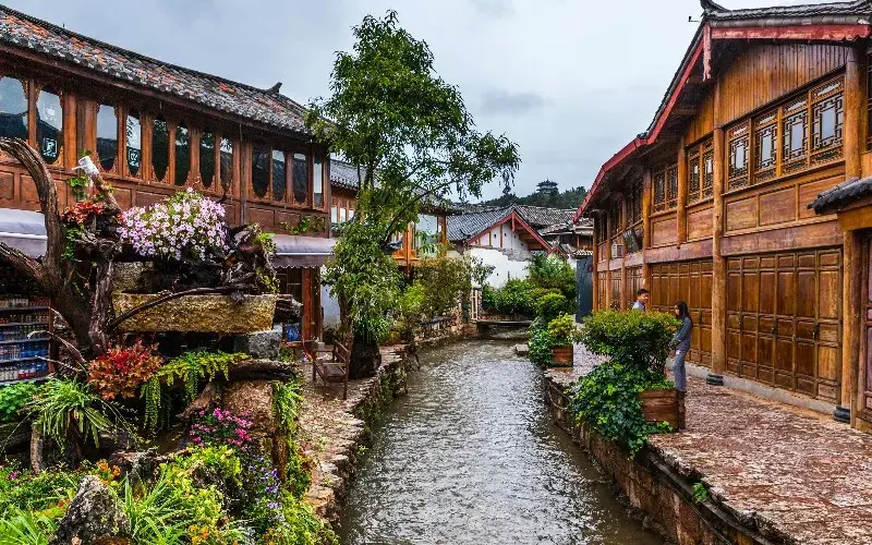 “Thành cổ Lệ Giang”