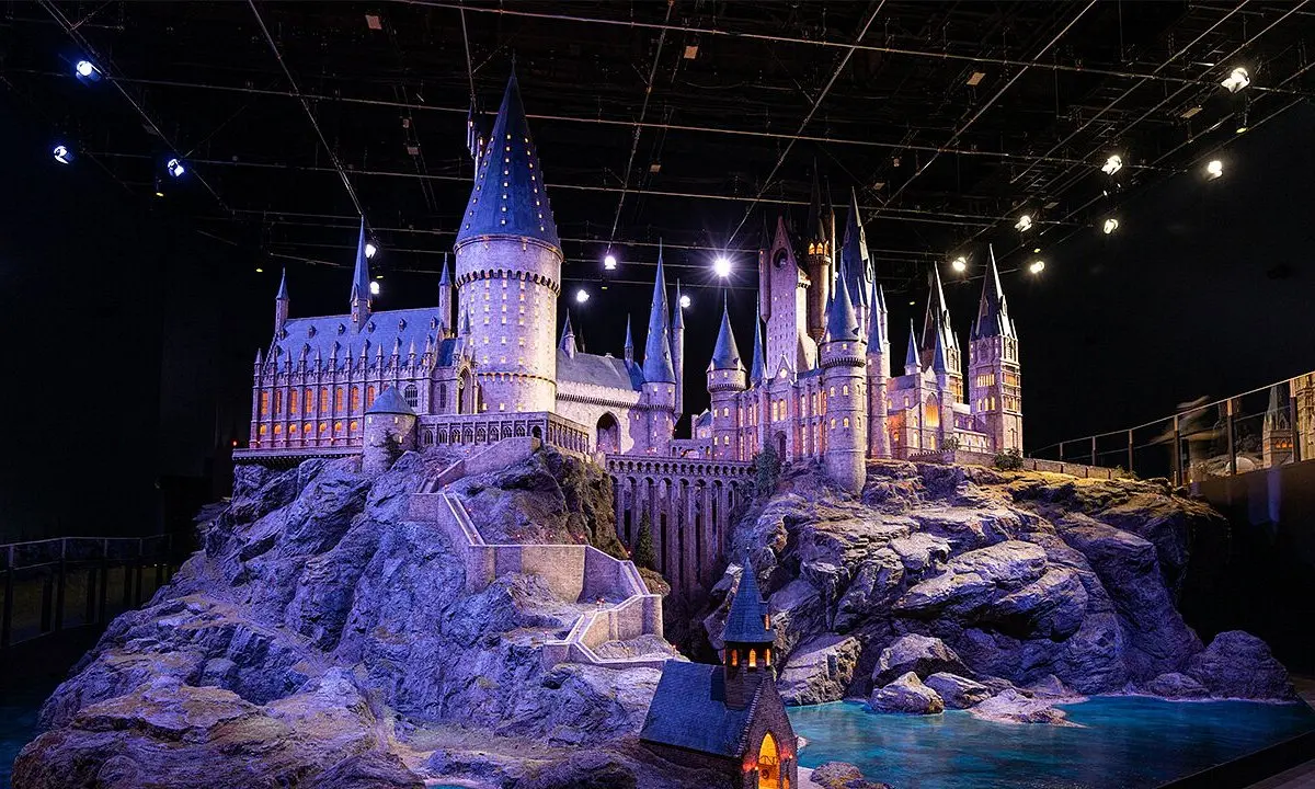 Mô hình Lâu đài Hogward được tái hiện tại Warner Bros. Studio Tour Tokyo – The Making of Harry Potter