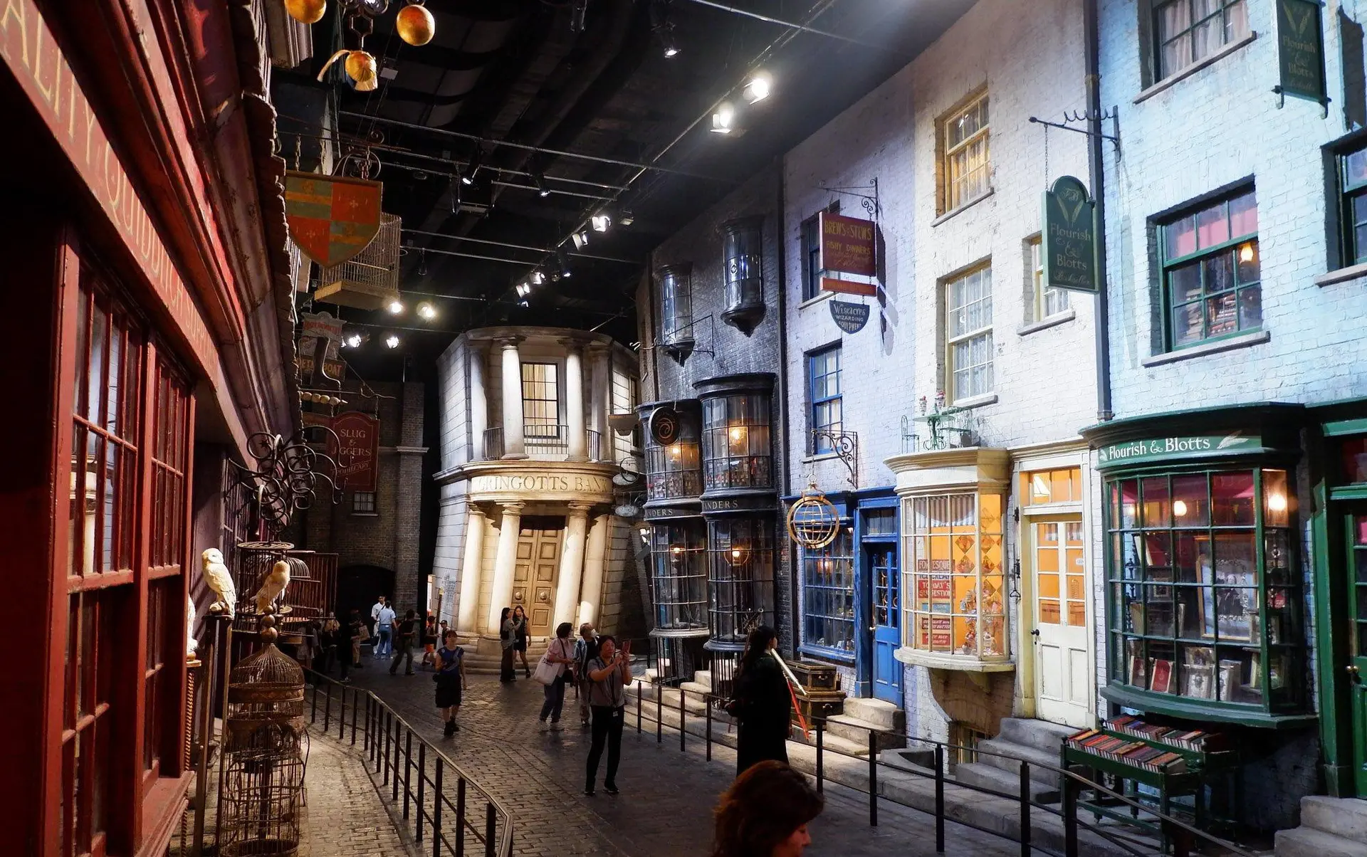 Hẻm Xéo - Diagon Alley trong Warner Bros. Studio Tour Tokyo – The Making of Harry Potter