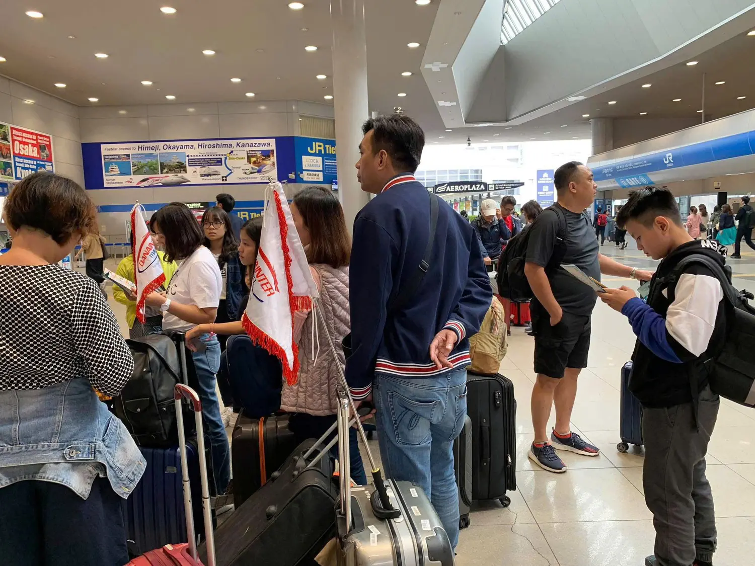 Thay vì đi Du lịch Nhật Bản tự túc tại sao không chọn tour thiết kế riêng với Hướng dẫn viên đồng hành – hỗ trợ từ A đến Z