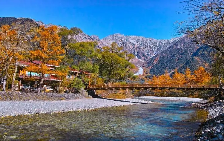 TOP 10 ĐỊA ĐIỂM NGẮM LÀ VÀNG LÁ ĐỎ MÙA THU NHẬT BẢN_THUNG LŨNG KAMIKOCHI