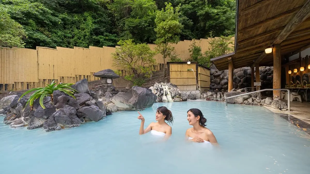 Tắm suối nước nước nóng onsen là gì? Những lợi ích không nên bỏ lỡ