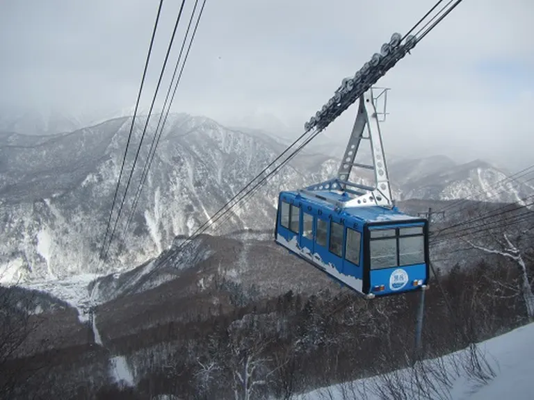 Ngắm cảnh mùa đông trắng xoá tại Sounkyo Ropeway / Kurodake Ropeway:
