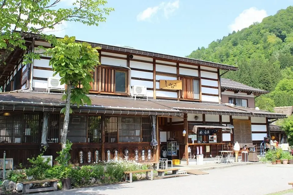 Gợi ý nhà hàng Bò Hida ở Shirakawago - Shiraogi